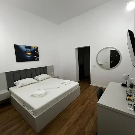 Avi Apartment Constanta
